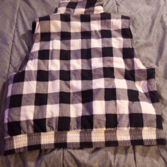 Woodland vest - Picture 2 of 3